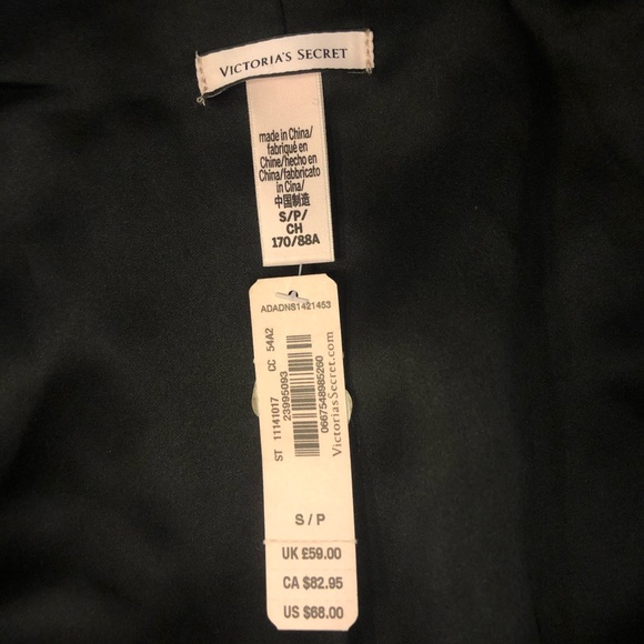 NWT Victoria’s Secret Tuxedo Robe - Picture 6 of 9